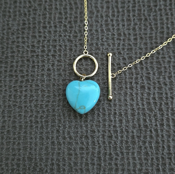 Blue Jade Heart🩵 Pendant Toggle Necklace - NWT - Picture 9 of 16